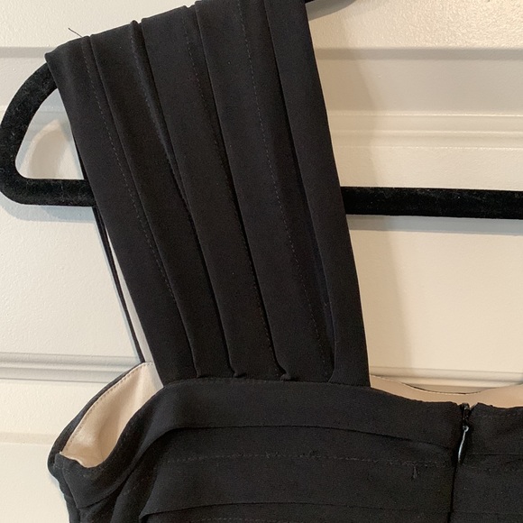 SCARLETT NITE Beautiful, Sleek & Silky lined Dress - Picture 4 of 8